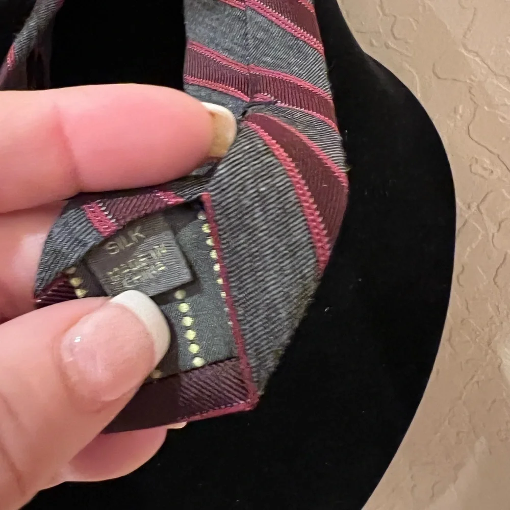 Calibrate Men's Neck Tie 100% Silk Made in USA